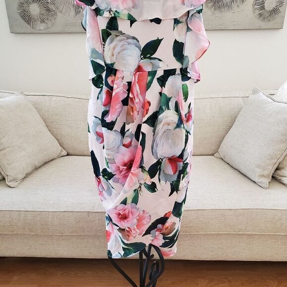 City Chic 'Love Me Do' Floral Cold Shoulder Dress - size 16 - Picture 5 of 14